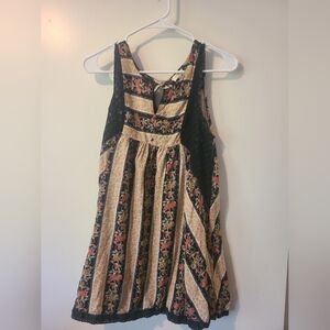 Umgee Black Top with Floral and Lace Details